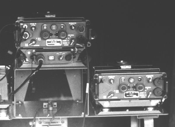 radio.jpg (31879 byte)
