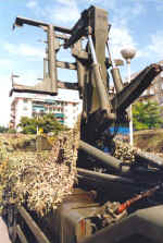 aps95_16.jpg (40523 byte)