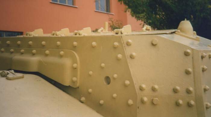 10_m42_civ_05.jpg (18767 byte)