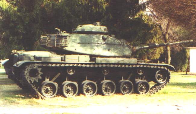 11_m60a1_tau.jpg (36872 byte)