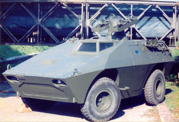 29_puma_cec.jpg (53829 byte)