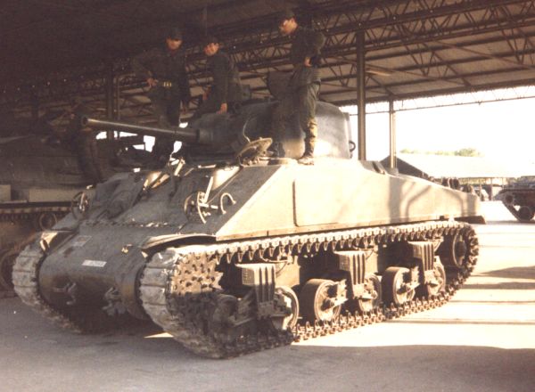 3_m4_lecce.jpg (47921 byte)