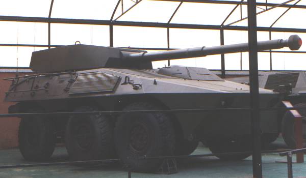 4_6x6_cecchignola.jpg (22769 byte)