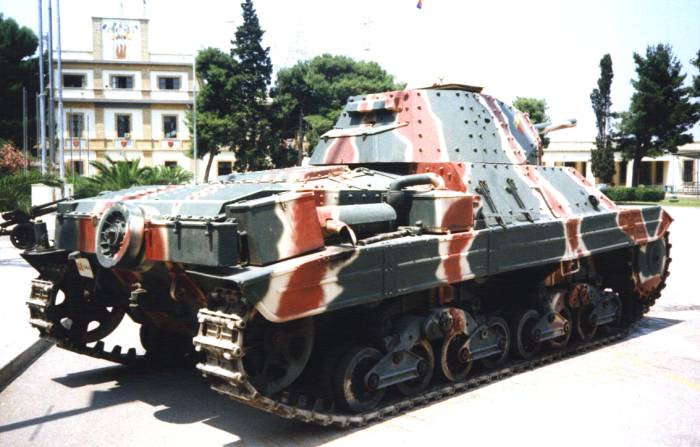 7_p40_le_04.jpg (53051 byte)