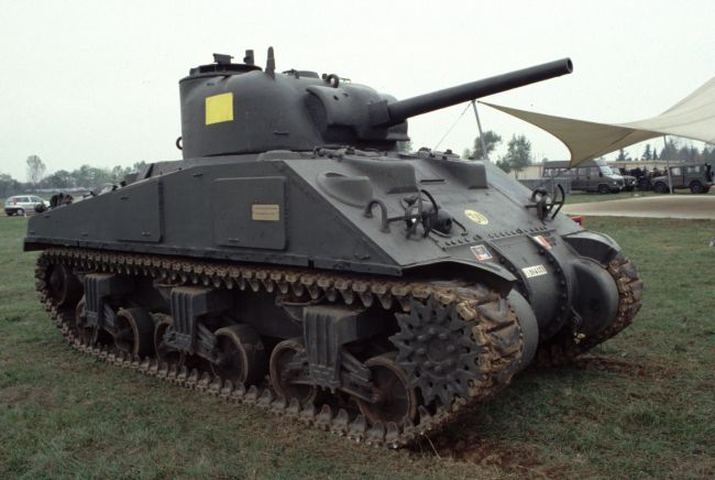 m4_ariete2.jpg (47452 byte)