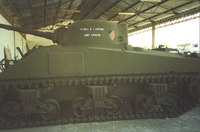 m4_lecce.jpg (40701 byte)