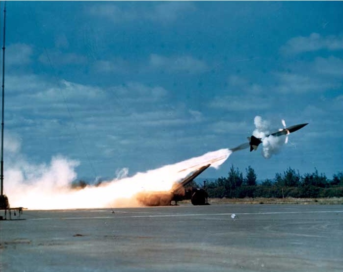 117606r.jpg (33060 byte)