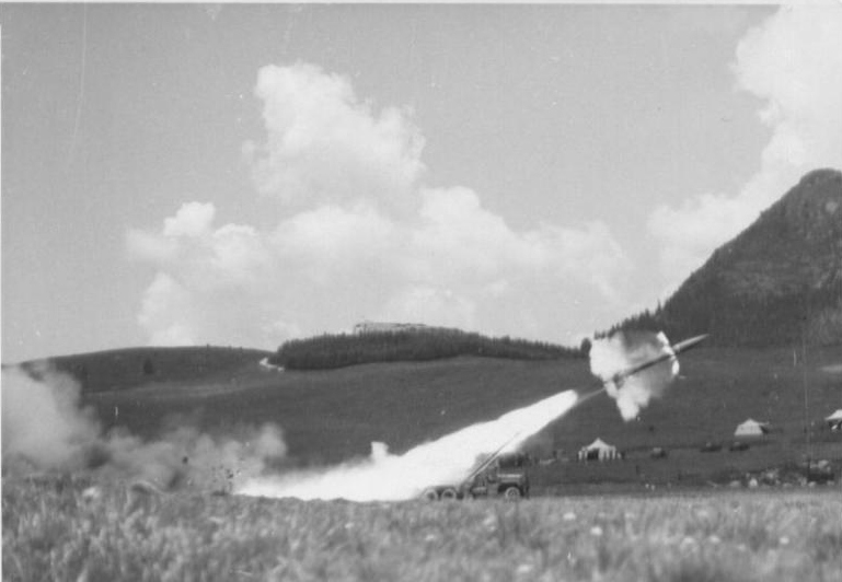 2dlsu87.jpg (31061 byte)