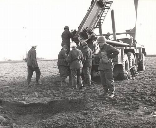 483fnrq.jpg (50355 byte)