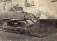 tankdozer01_rc.jpg (75470 byte)