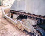 tankdozer03.jpg (46556 byte)