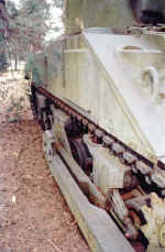 tankdozer08.jpg (51472 byte)